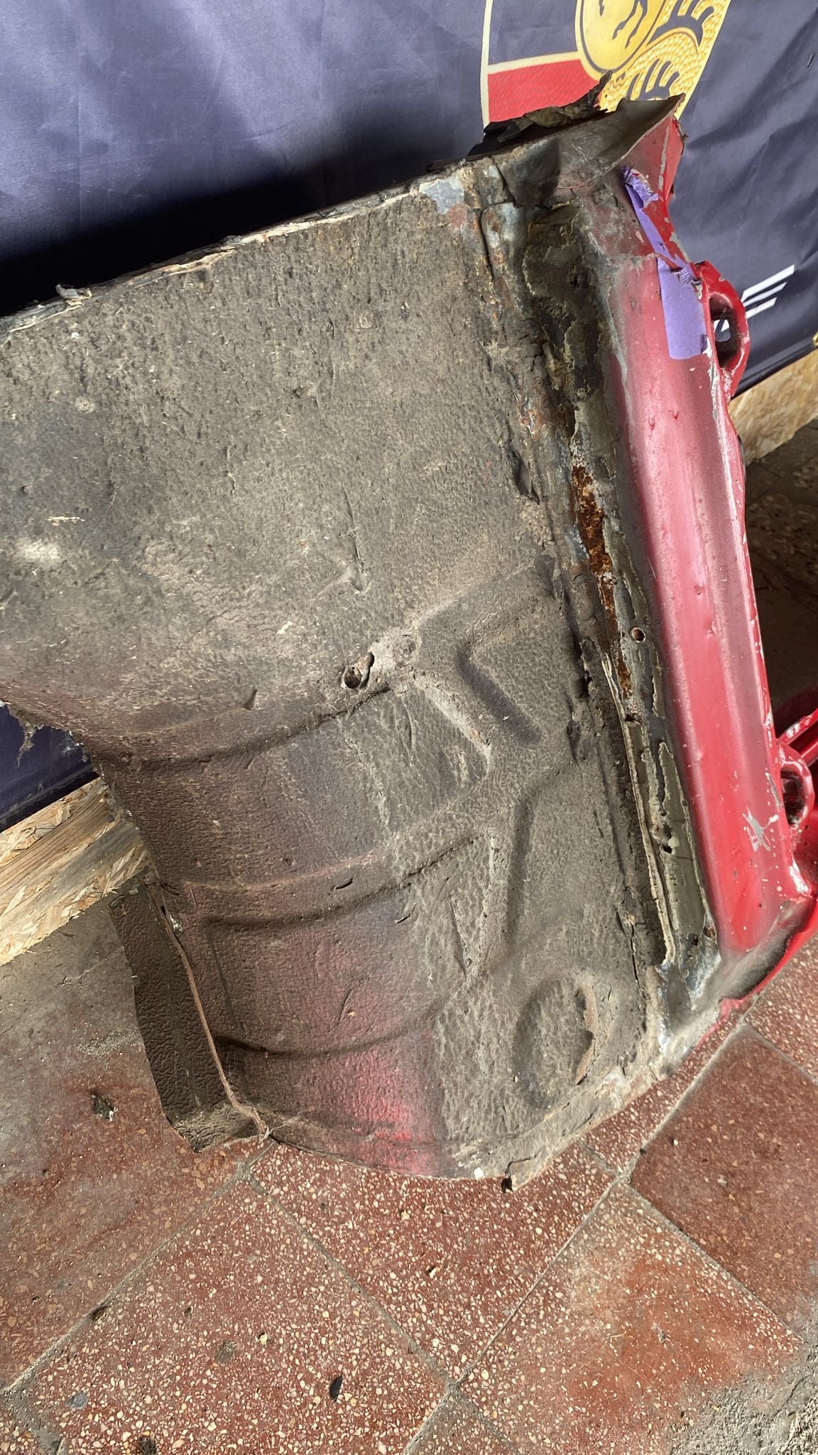 LPorsche 924 76-79 left sill / fender section, 477809601B cut