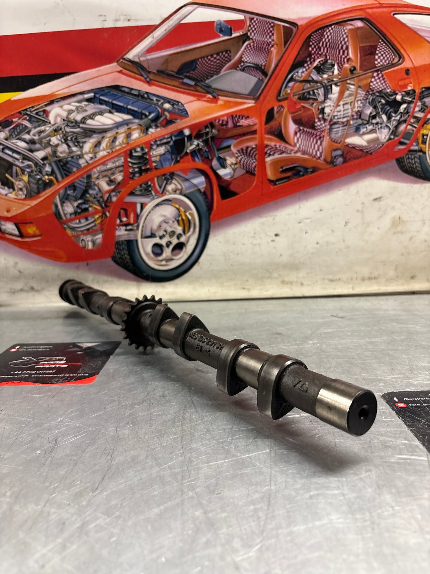 Porsche 928 S3 M28.45/46 engine Camshaft, intake side, cylinder 1-4, used 9281052913R / 92810529108