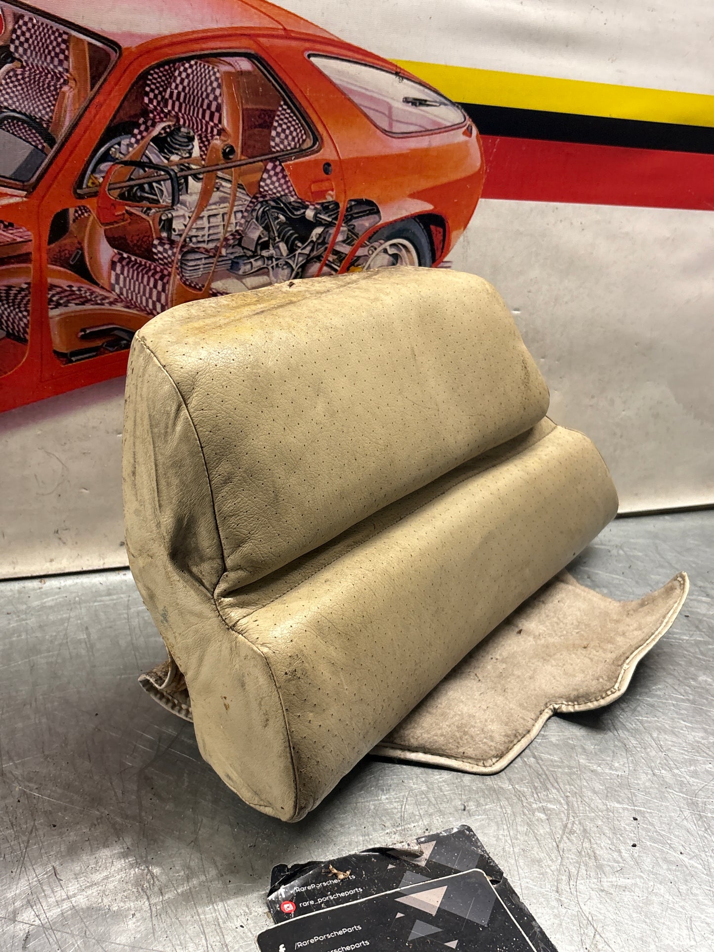 Porsche 928 rear left seat cushion, blue, leather, used 92852205951