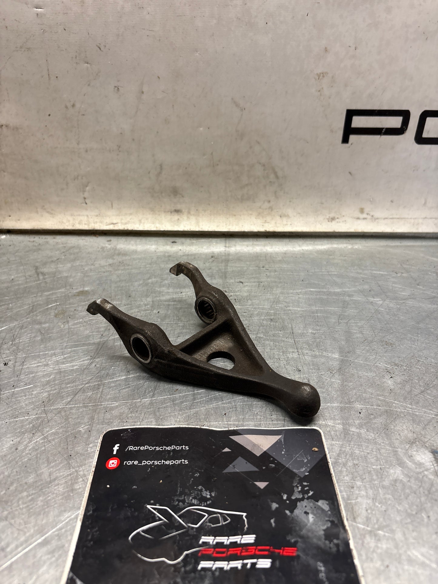 Porsche 944/S2/968. Clutch release fork 9311168351R, used