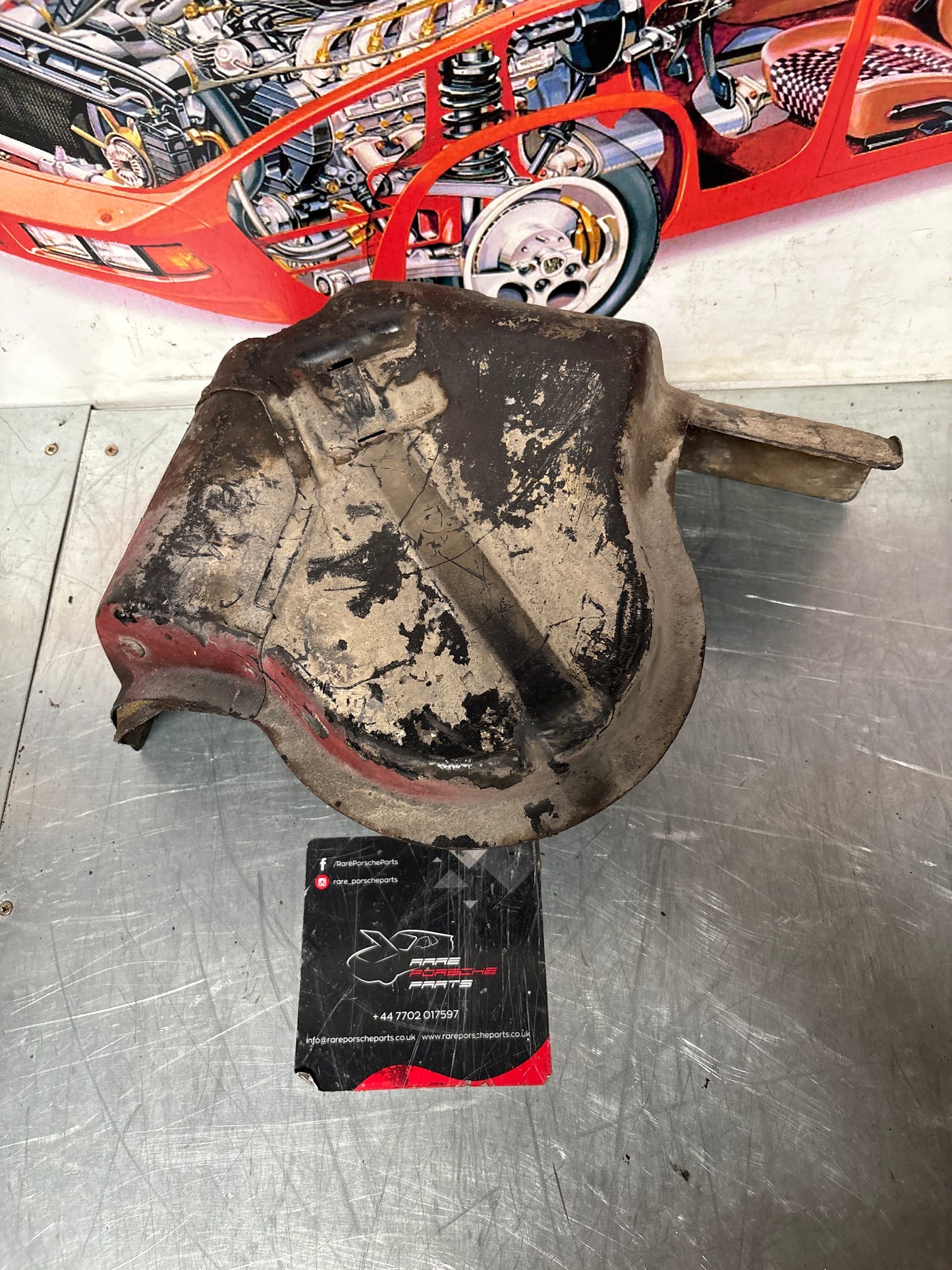 Porsche 944 85.5- fuel pump cover plate,used  94420133100