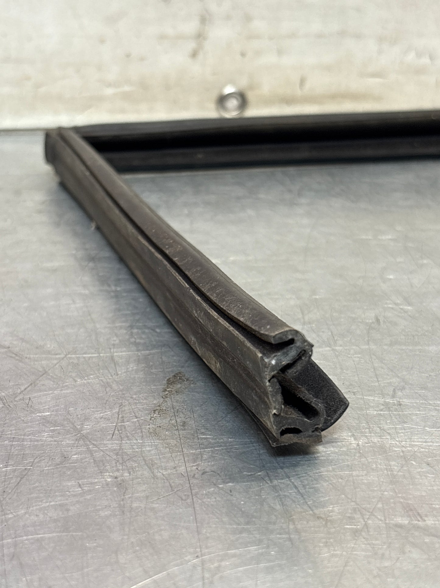 Porsche 924 / 944 late left side door channel seal, used