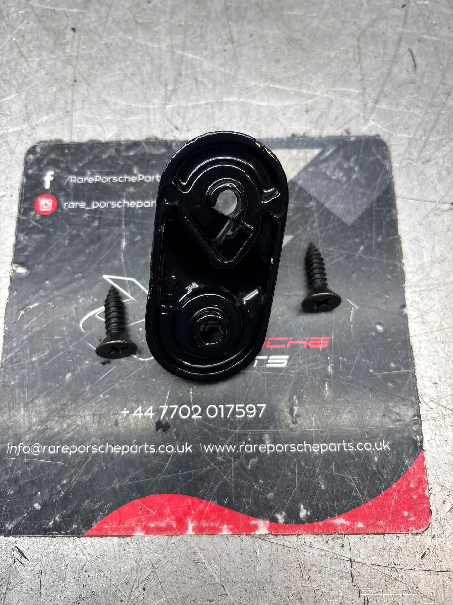 Porsche 944 / 924 Locking lug 111867330A right refurbished