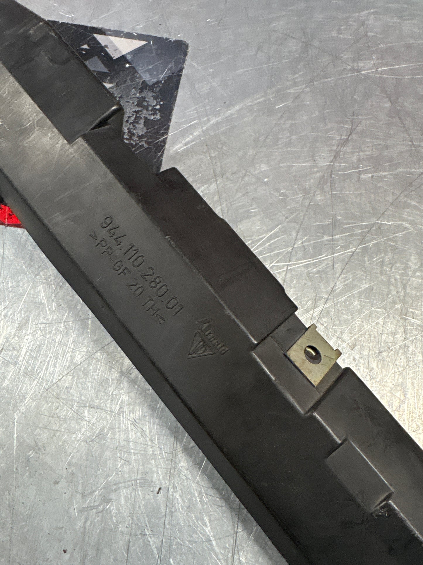 Porsche 968 Cable guide, used 94411028001