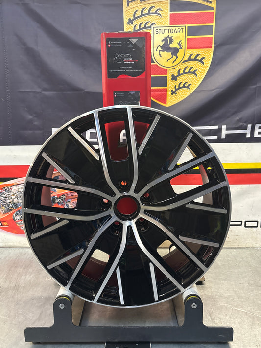 Porsche Macan RS Spyder rim, 95C601025BQ Refurbished
