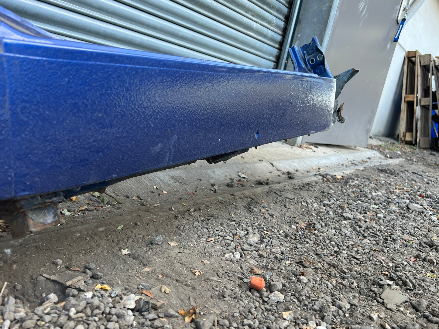 Porsche 944 S2 / Turbo 1991 Right side cut, rear fender with sill 94450390403 94450361200