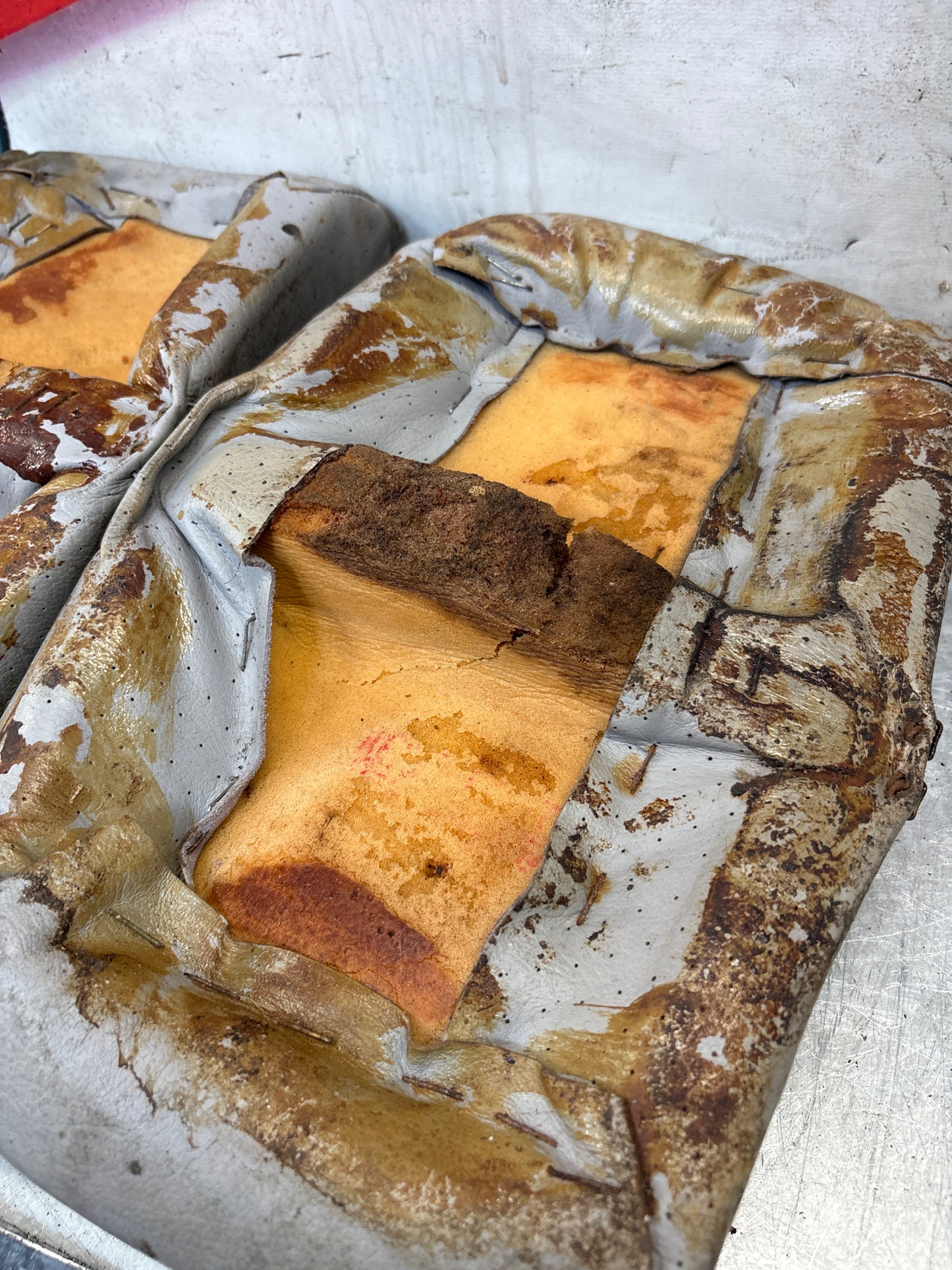 Porsche 928 rear left seat upper and middle cushion, leather, grey, used 92852204550 / 92852208751