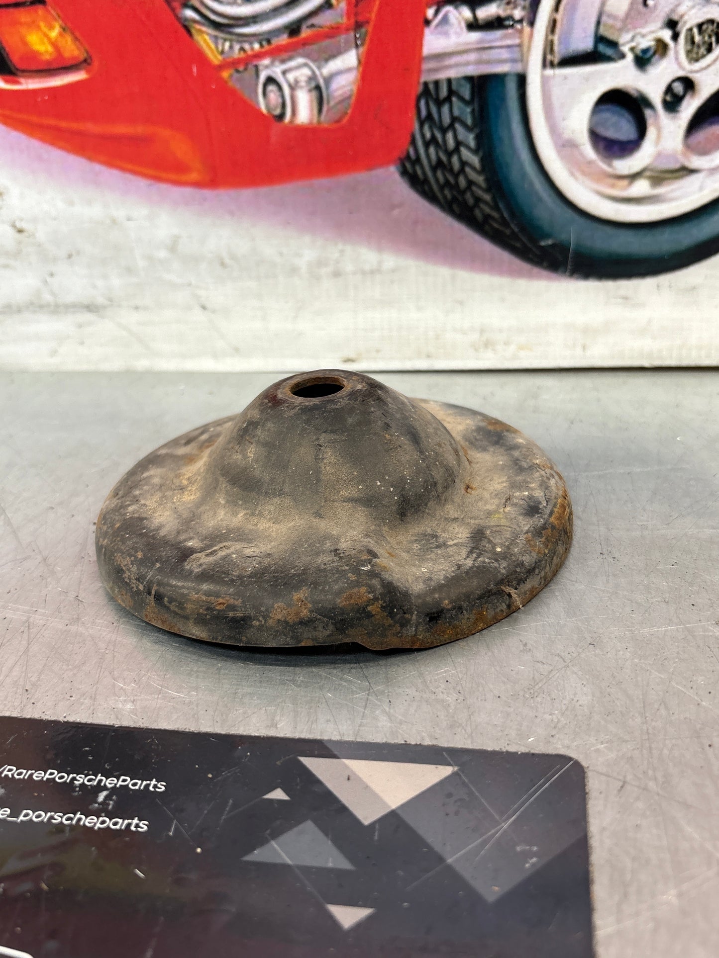 Porsche 924/944 Turbo suspension flange bearing, refurbished 133412341