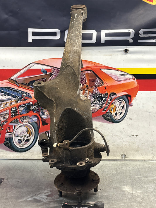 Porsche 944 alloy rear right trailing arm, used 95133151405 / 9513315144R used, with hubs