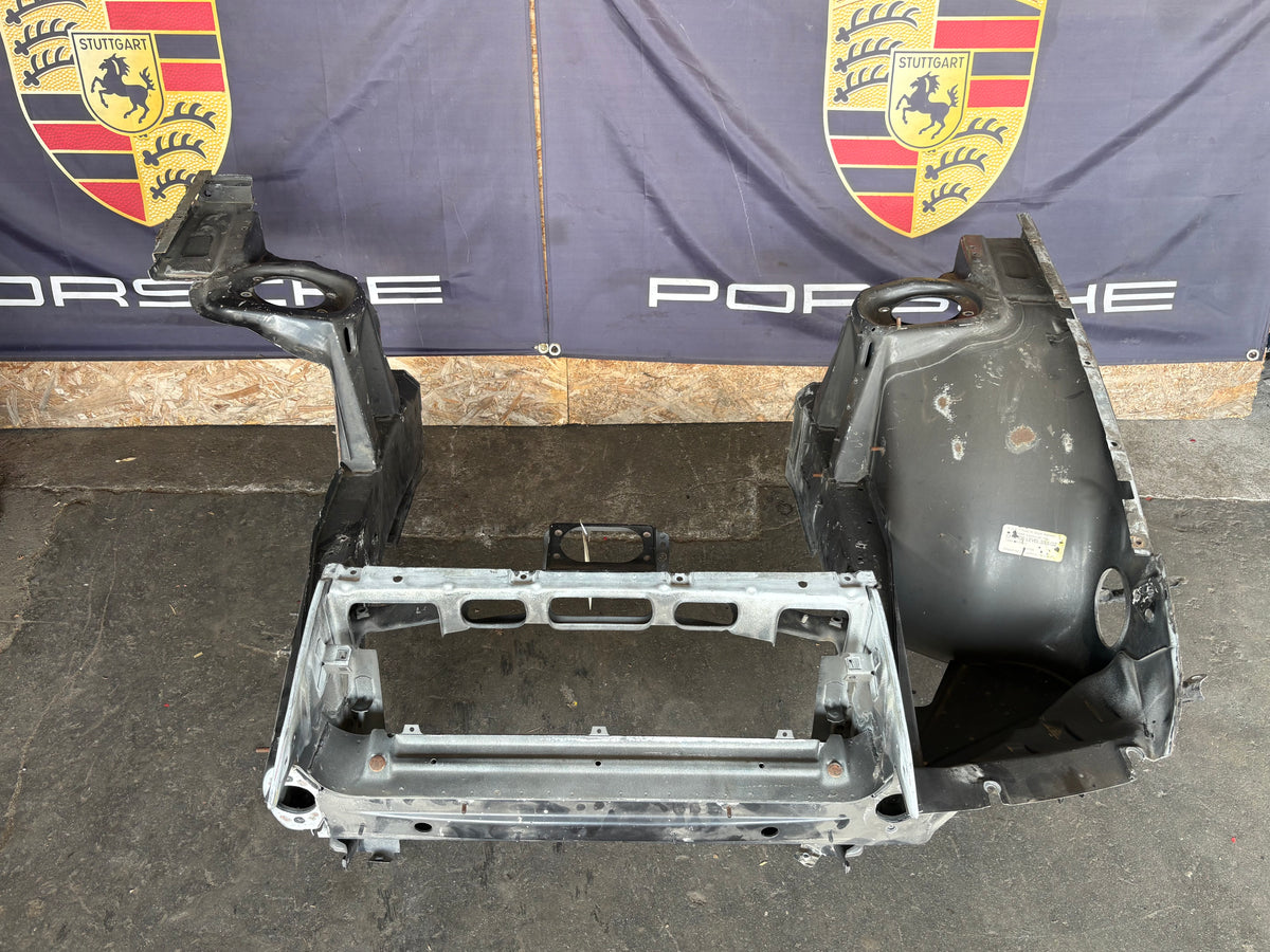 Porsche 944 Front end section cut