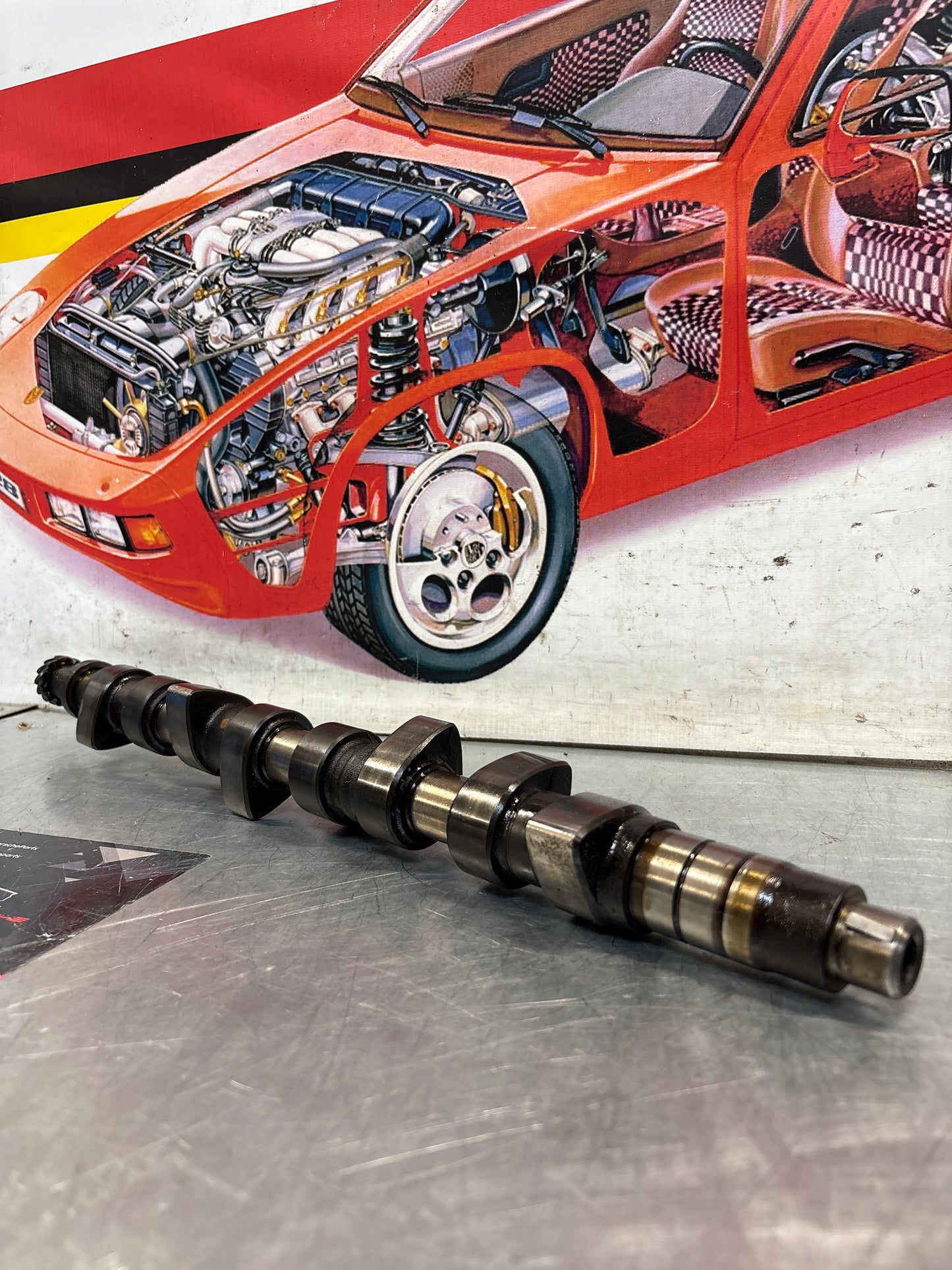 Porsche 924 / 924 Turbo chamshaft 046109021 used