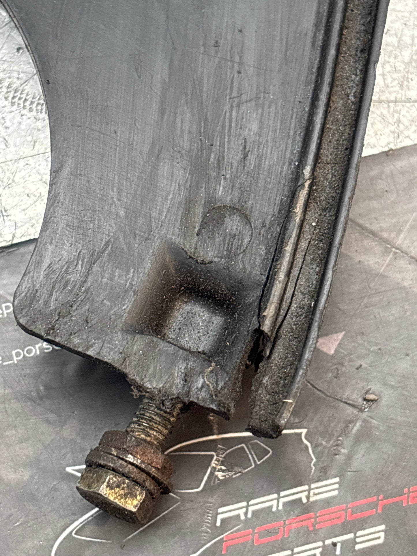 Porsche 928 78-82 toothed belt covering, used 92810514800, damaged