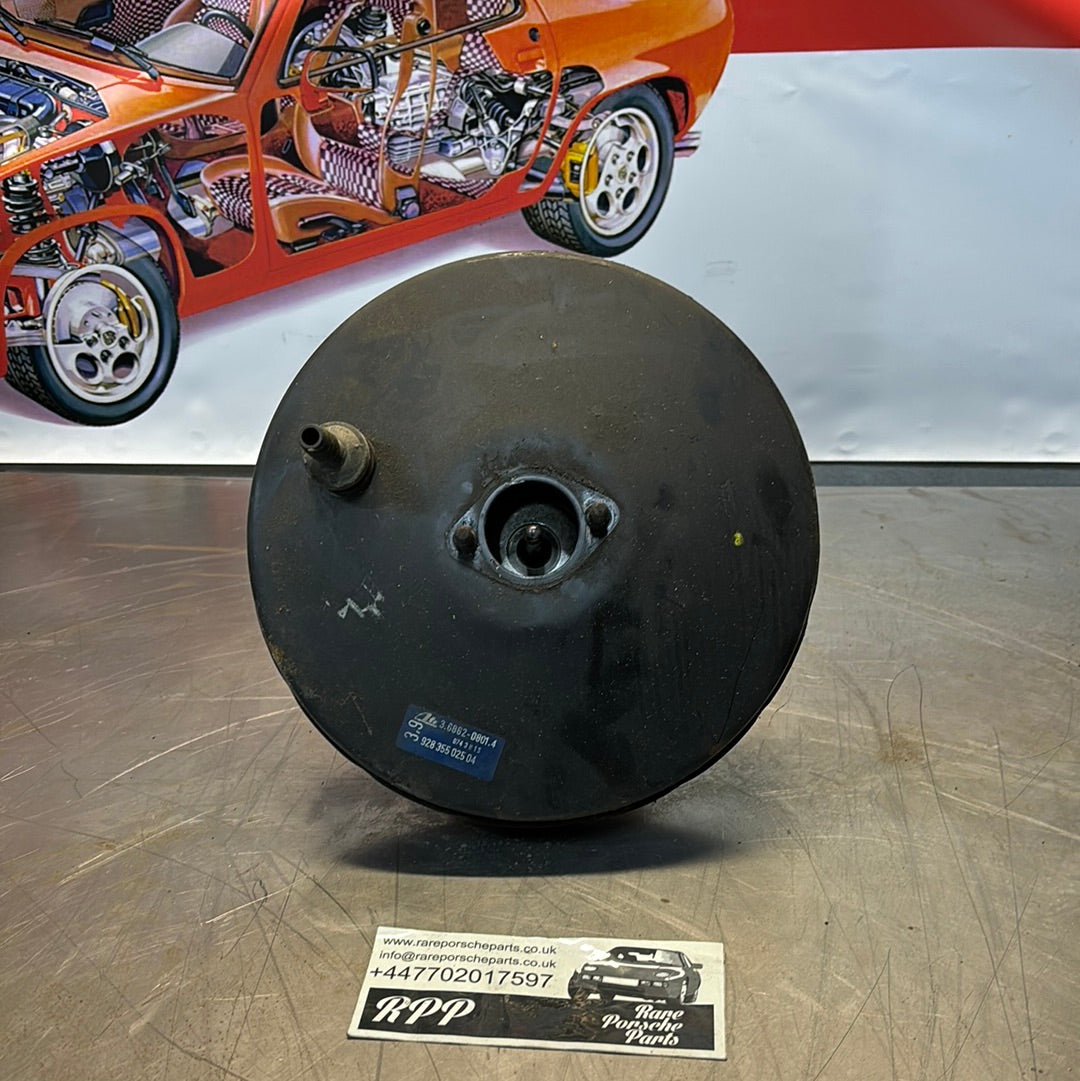 Porsche 928 brake booster, used 92835502504 Rare Porsche Parts