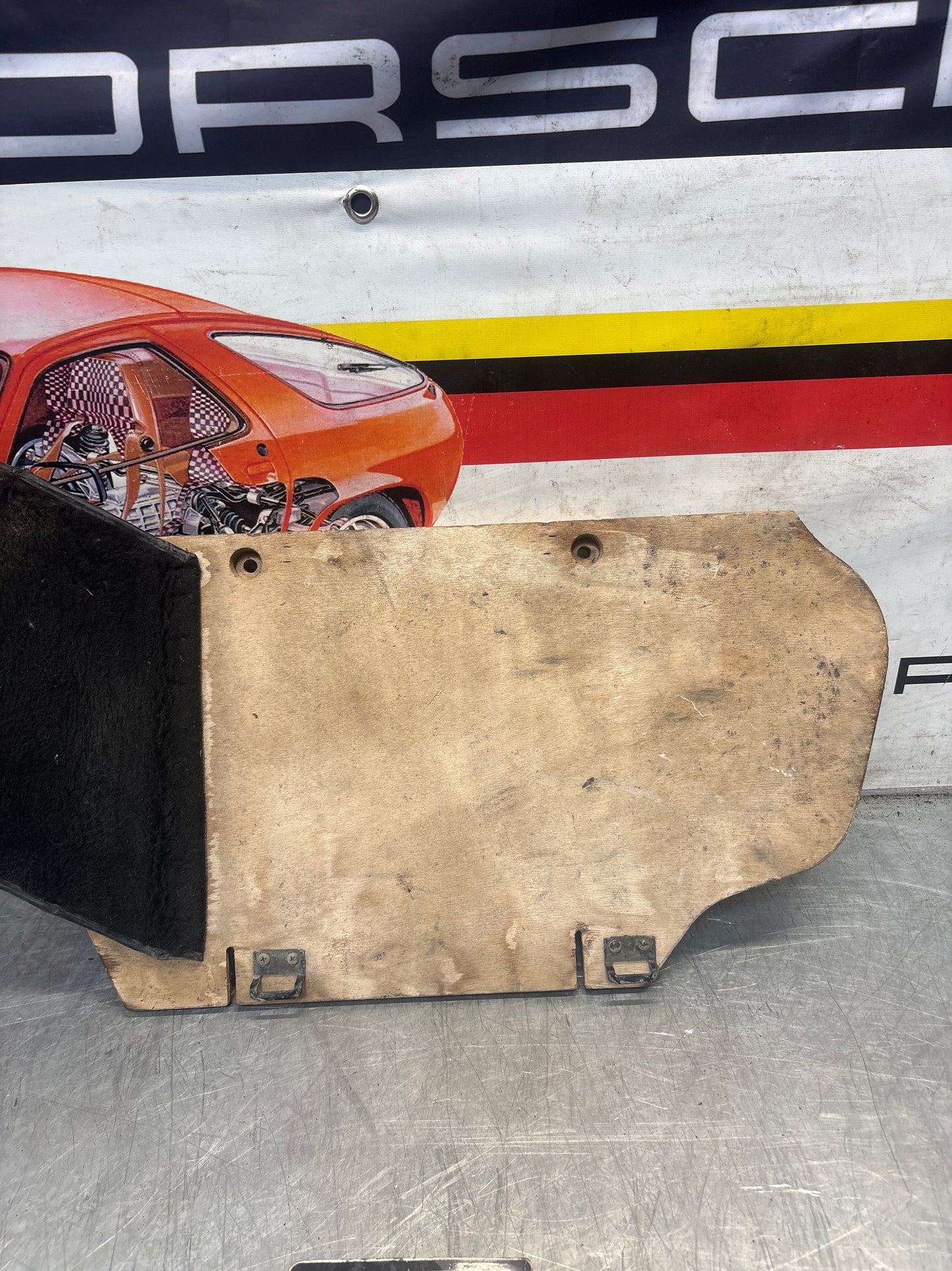 Porsche 928 early -79’ Foot support upper part, used 92855106202