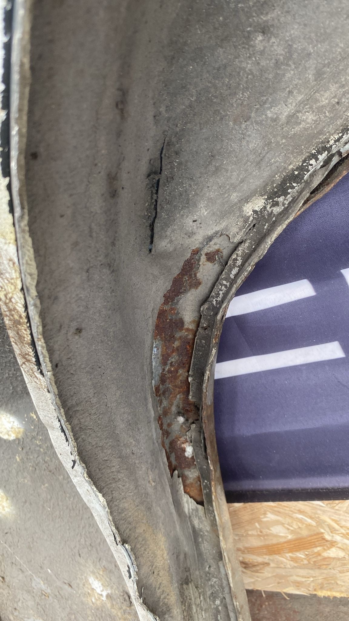 Porsche 924 left sill / fender section, 477809601B cut