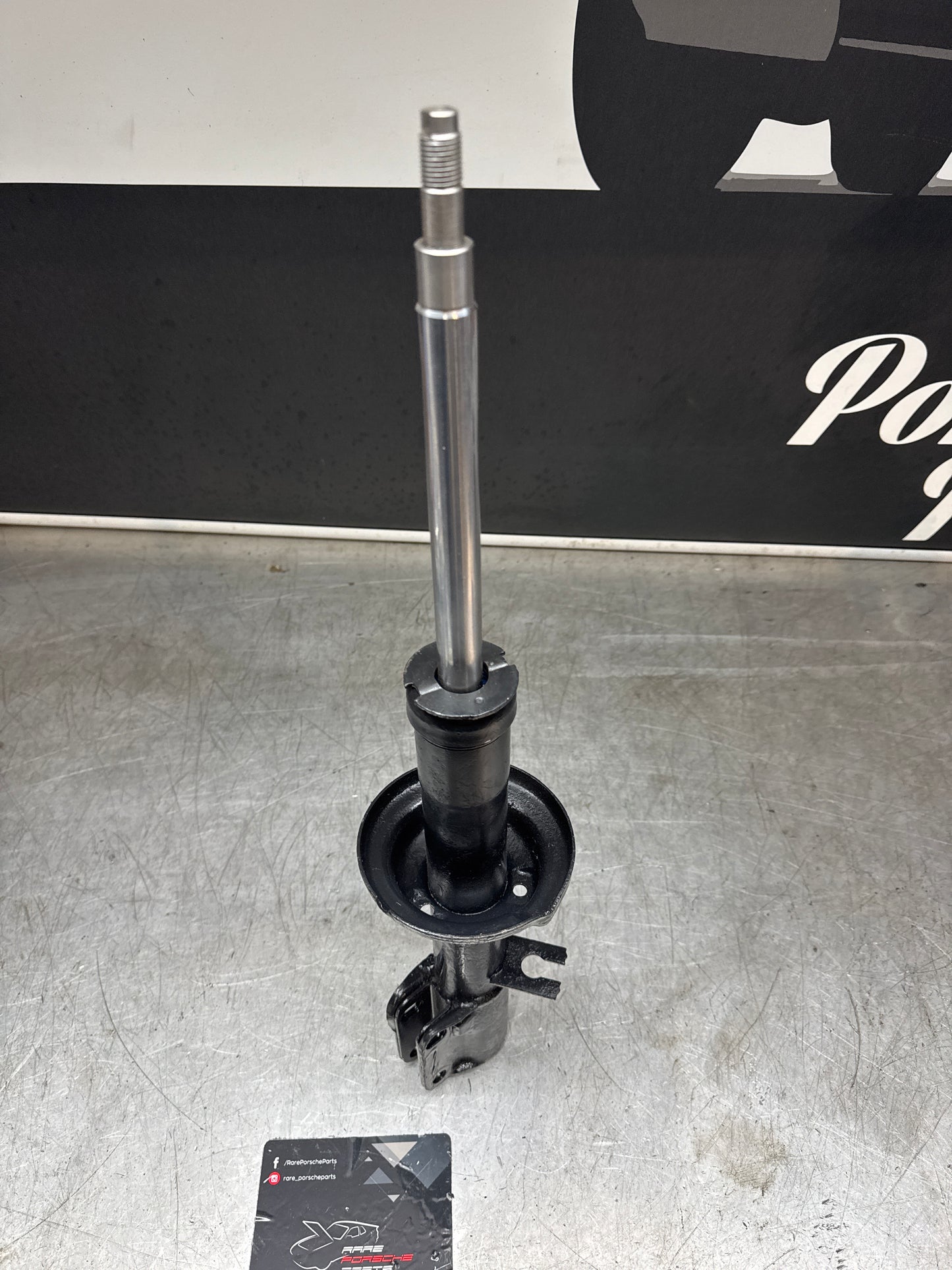 Porsche 924/ Early 944 Refurbished Front struts Pair. 477412031F/ 477412032F