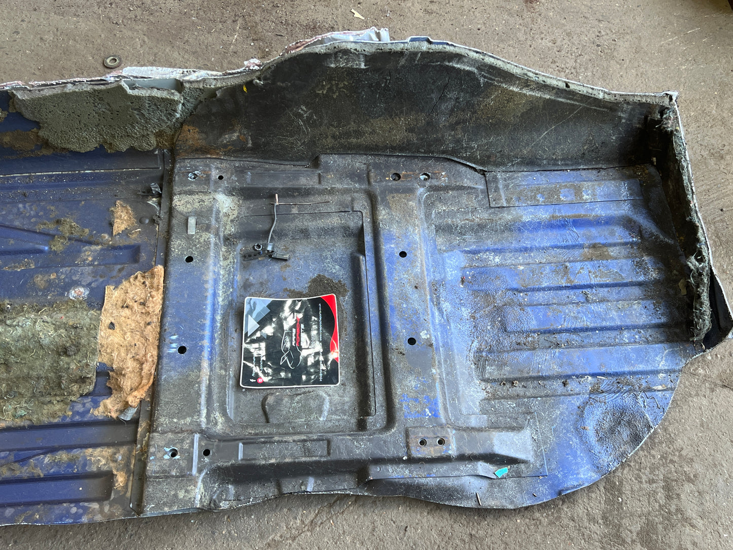 Porsche 944 S2 floor pan right side 94450150100 spares or repair