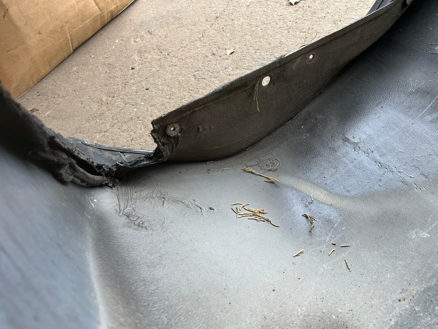 Porsche 928 -87 front right wing, used 92850301202