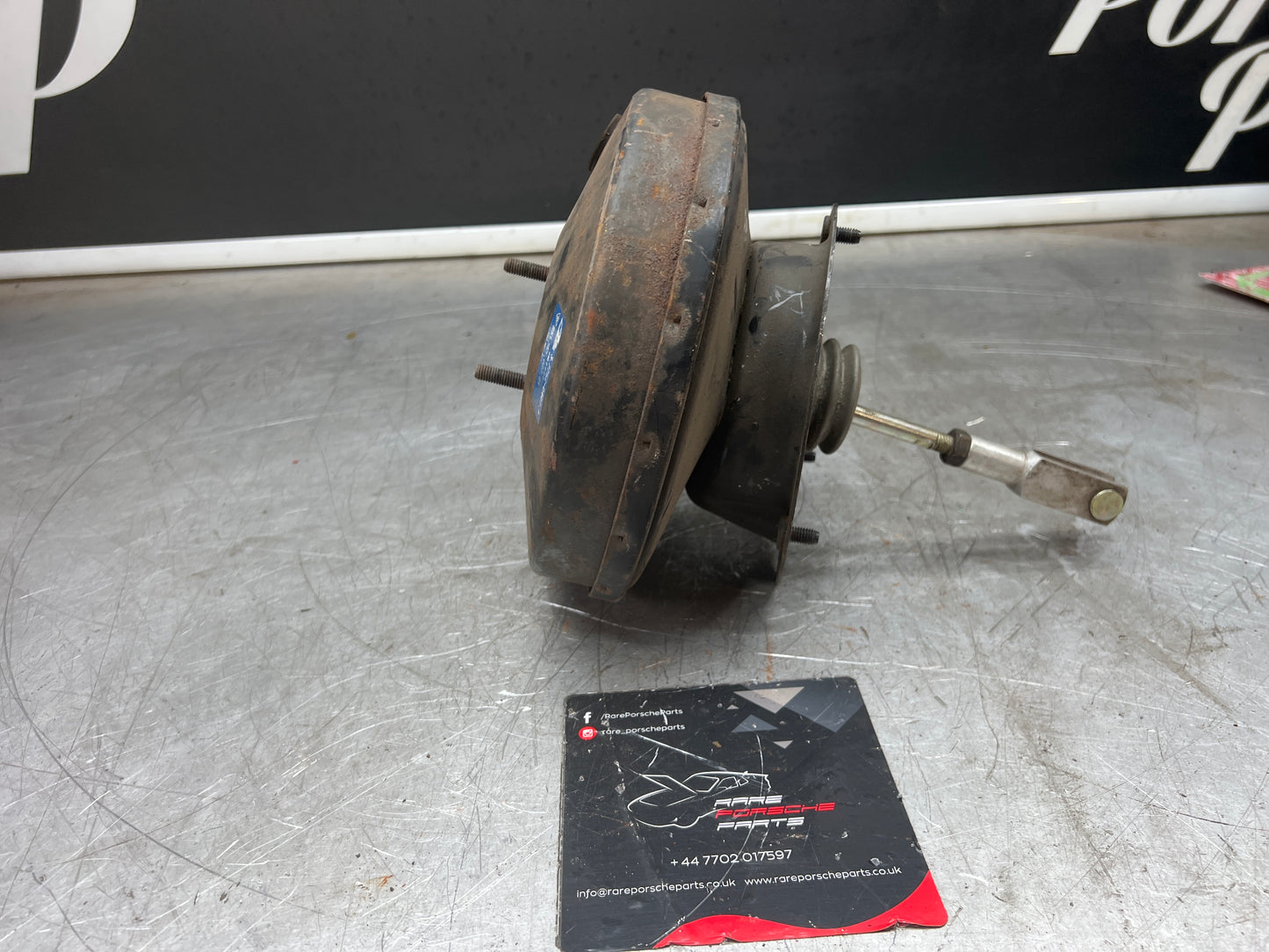 Porsche 944 brake booster, used 95135502701