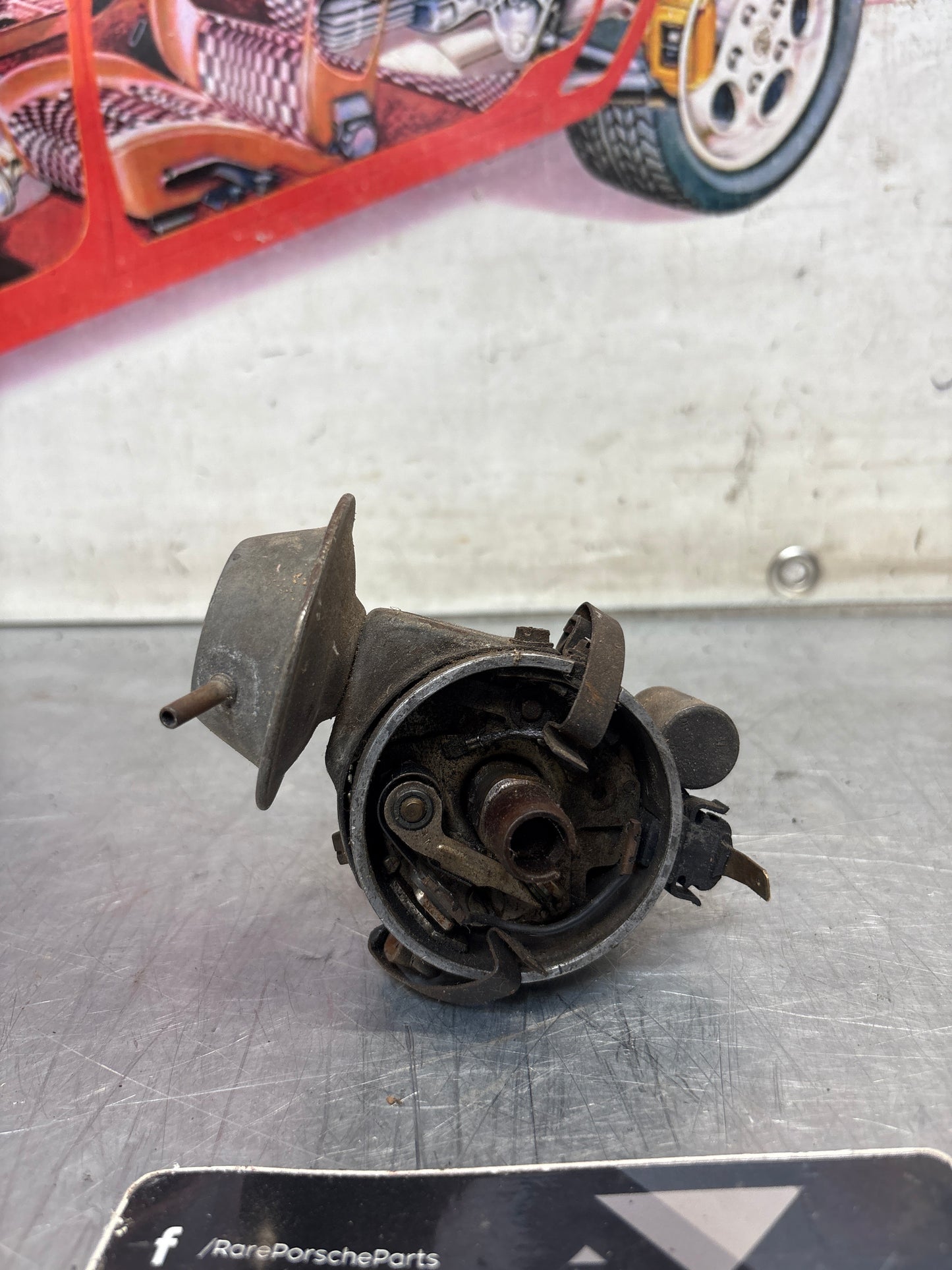 Porsche 924 ignition distributor, used 0231170202 / 047905205B