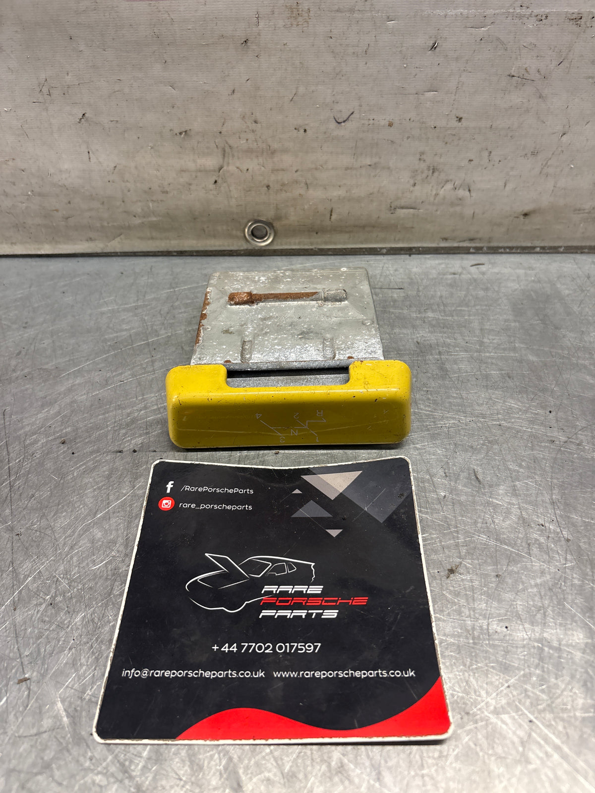 Porsche 914 Ashtray, used 91455207510