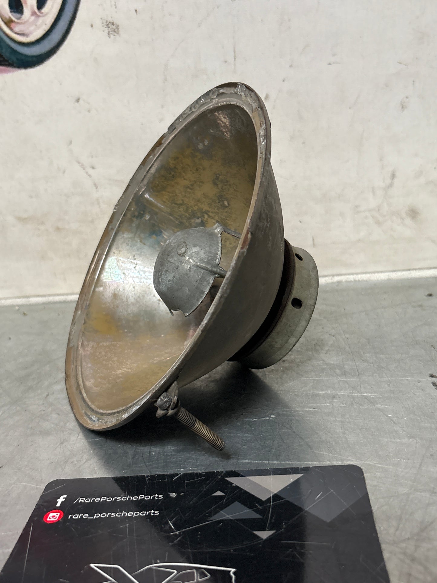 Porsche 924 944 headlight housing, LHD used 477941771