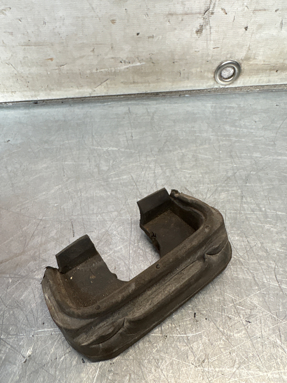 Porsche 944, S2/ 924S left tailgate latch pin gasket rubber, used 94451236501