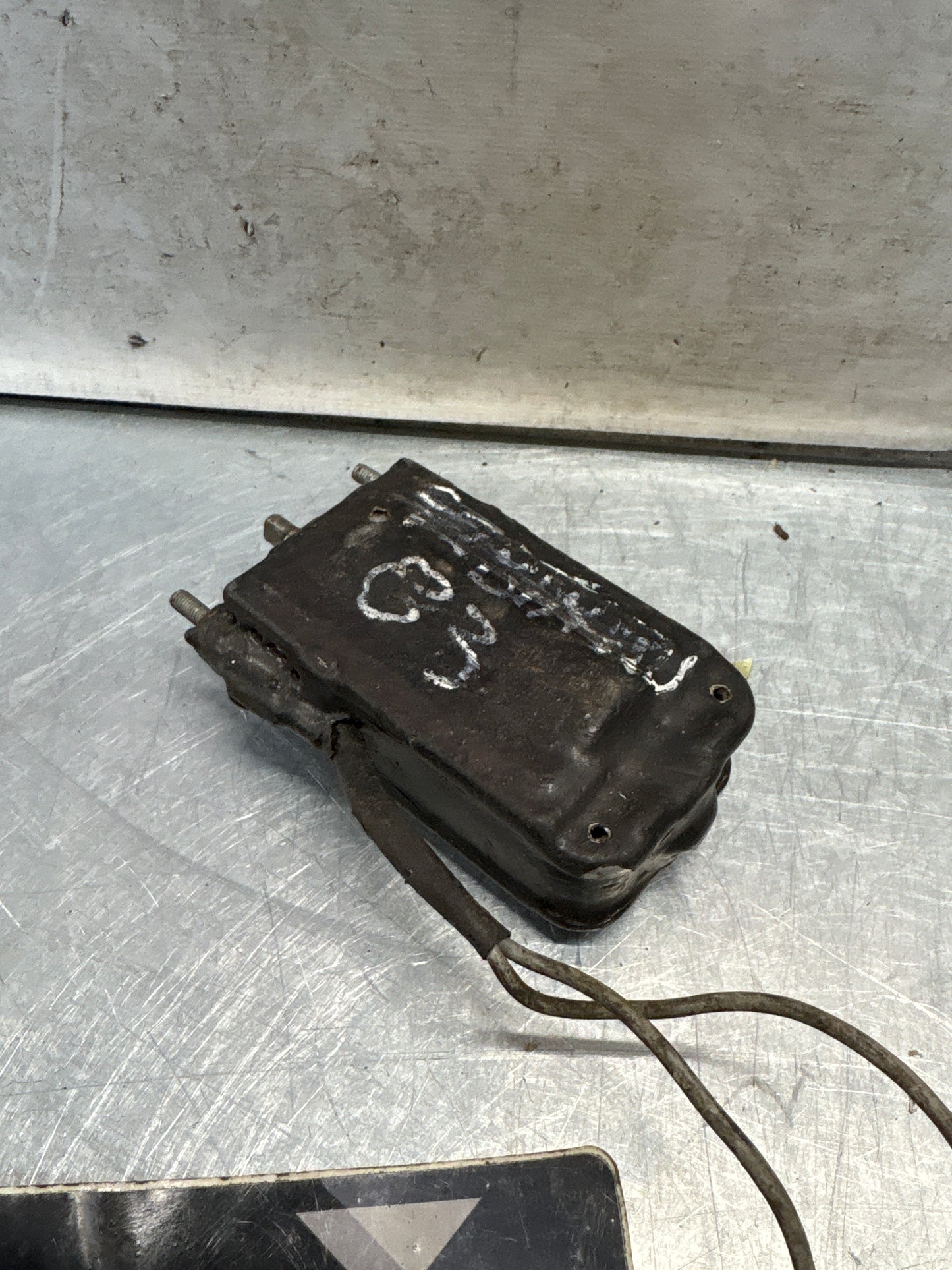 Porsche 911 / 912 sunroof motor, used 100566736