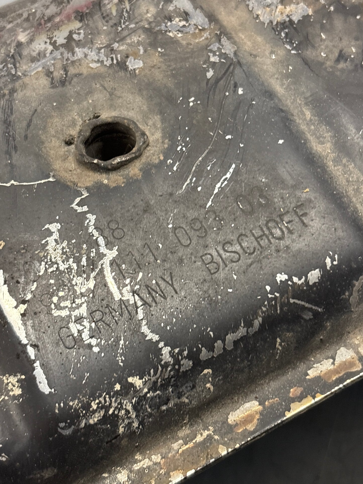 Porsche 928 S4 left middle silencer, used 92811109303