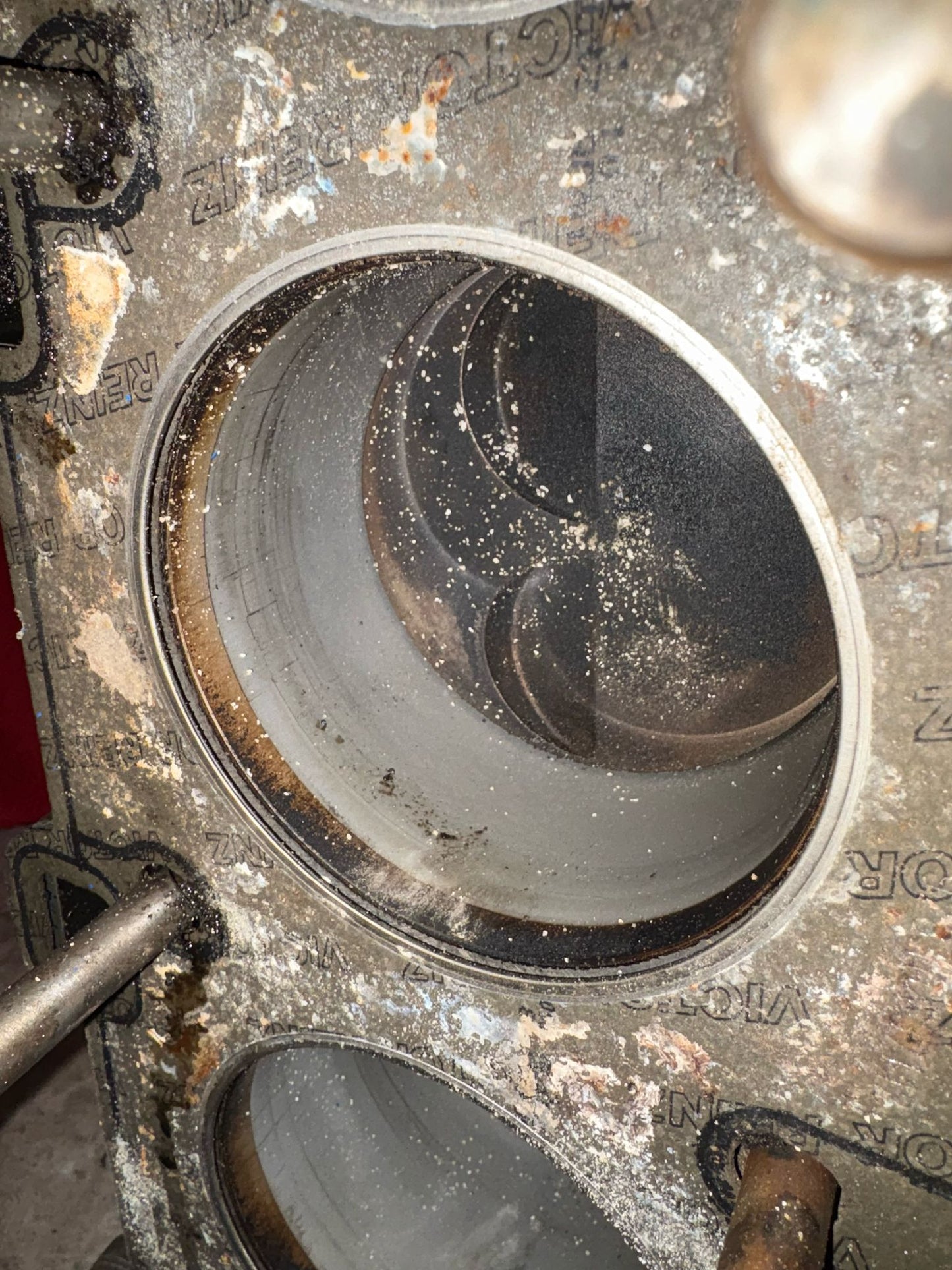 Porsche 928 M28/01 4.5 block with pistons, used