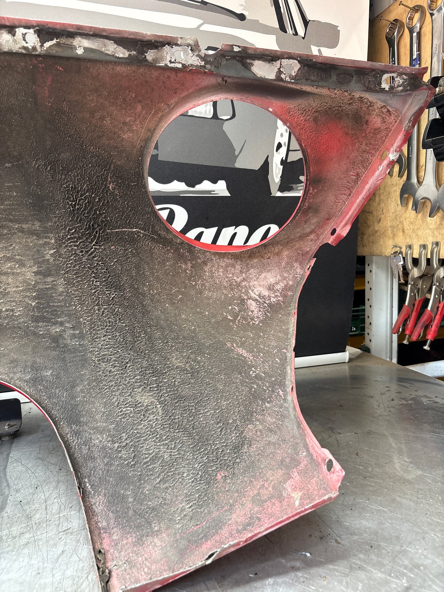 Porsche 928 -87 front left wing, 92850301103 used