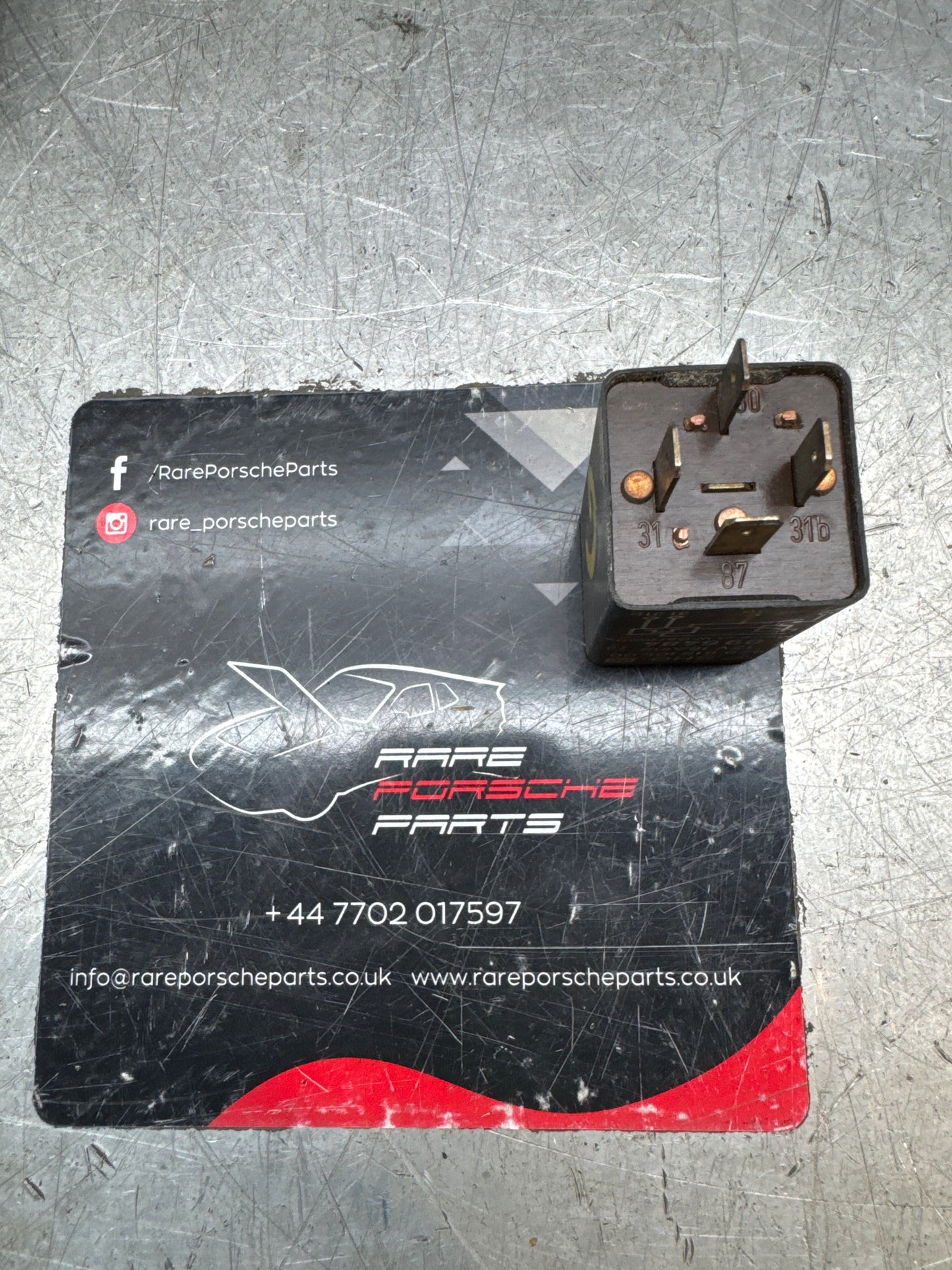 Porsche 928 air conditioner relay 92861810500 used