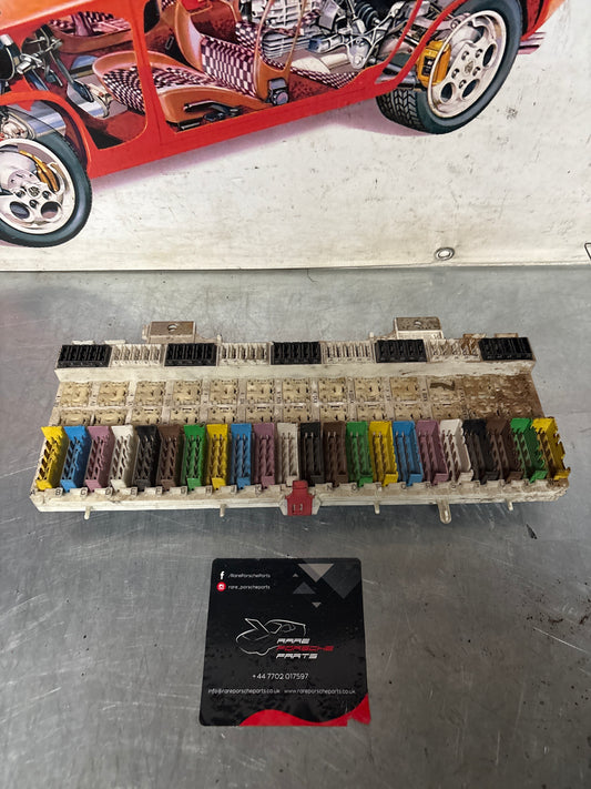 Porsche 928 relay fuse box, for spares or repair 92861010514