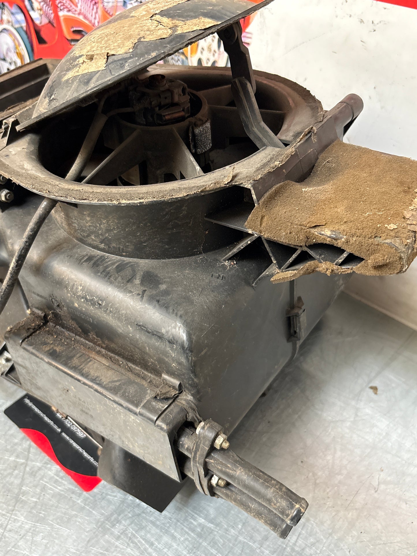 Porsche 924 76-79 heater blower fan assembly, complete with fan 321819096 / 823819096A / 321819095 / 823819095 used