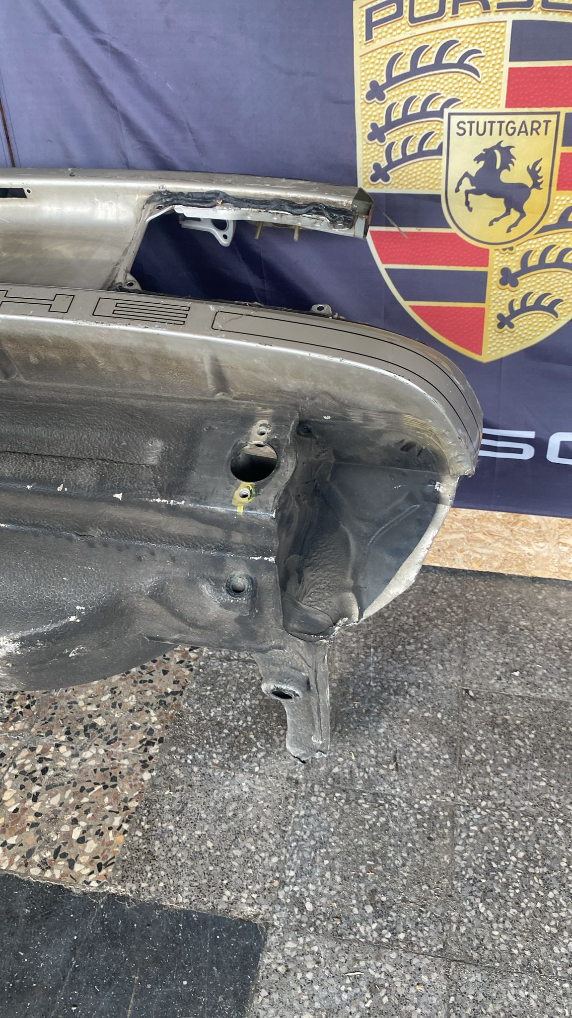 Porsche 944 complete rear cut used, 94450303701