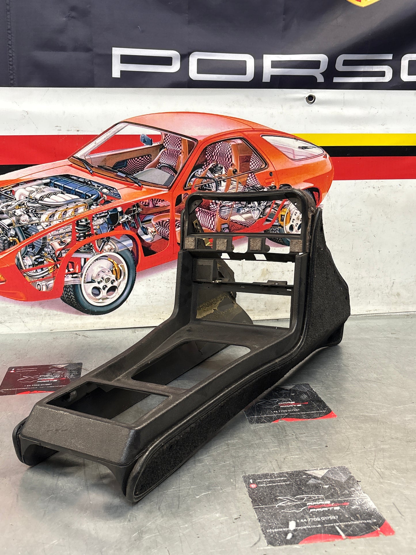 Porsche 924 centre console black, no switch holes 477857951 / 477857969 used