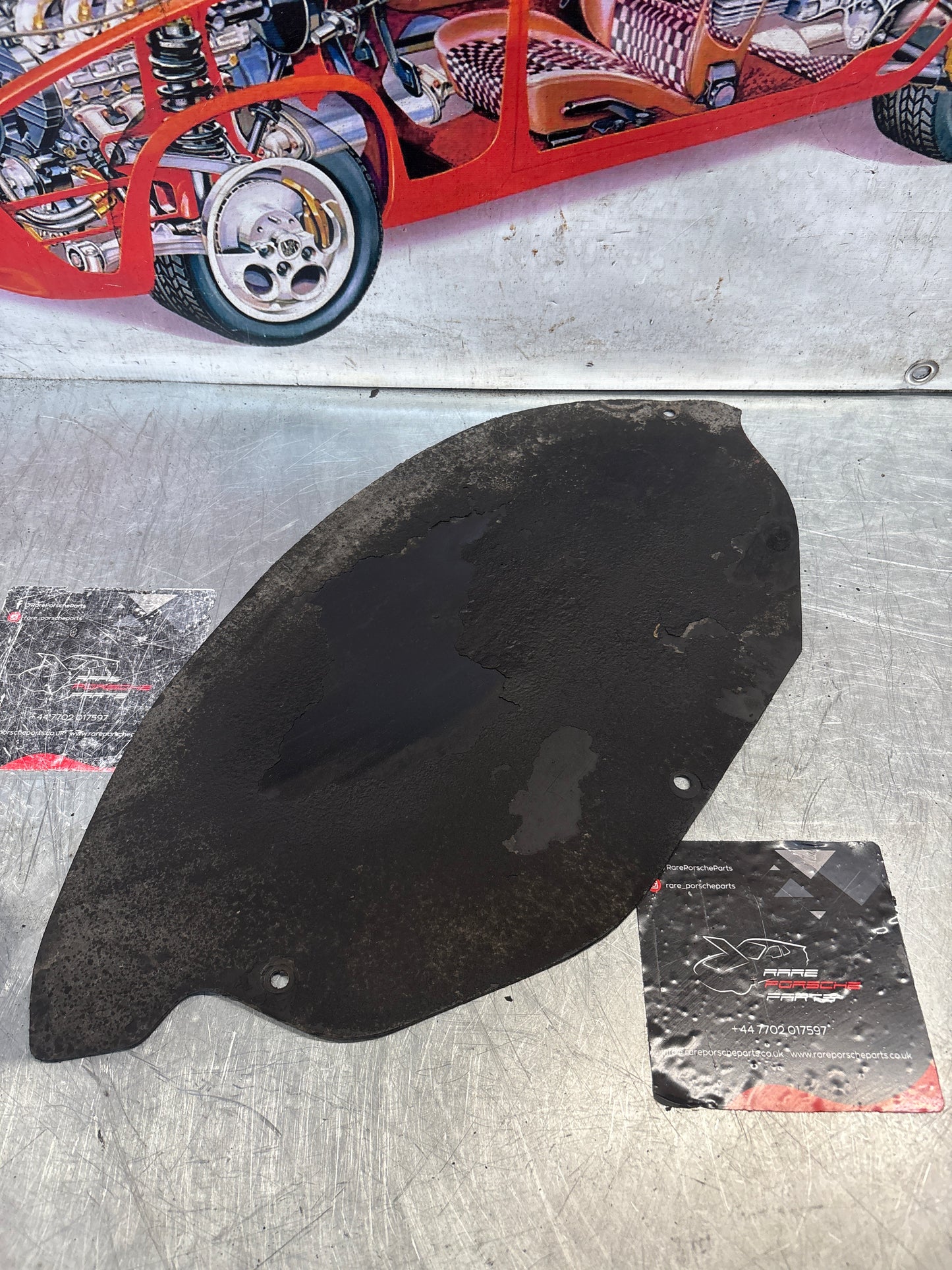 Porsche 928 rear left wheel cover, used 92850430905