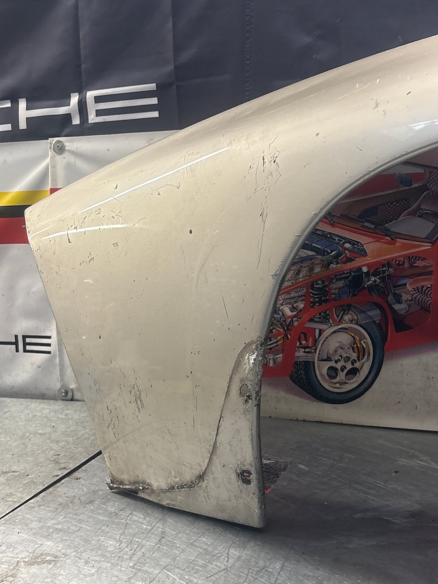 Porsche 928S front left wing, 92850301103 used