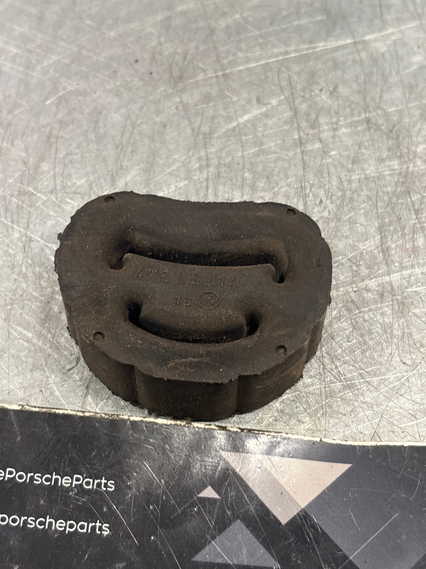 Porsche 924 / early 944 exhaust bracket rubber mount, used 477253140A