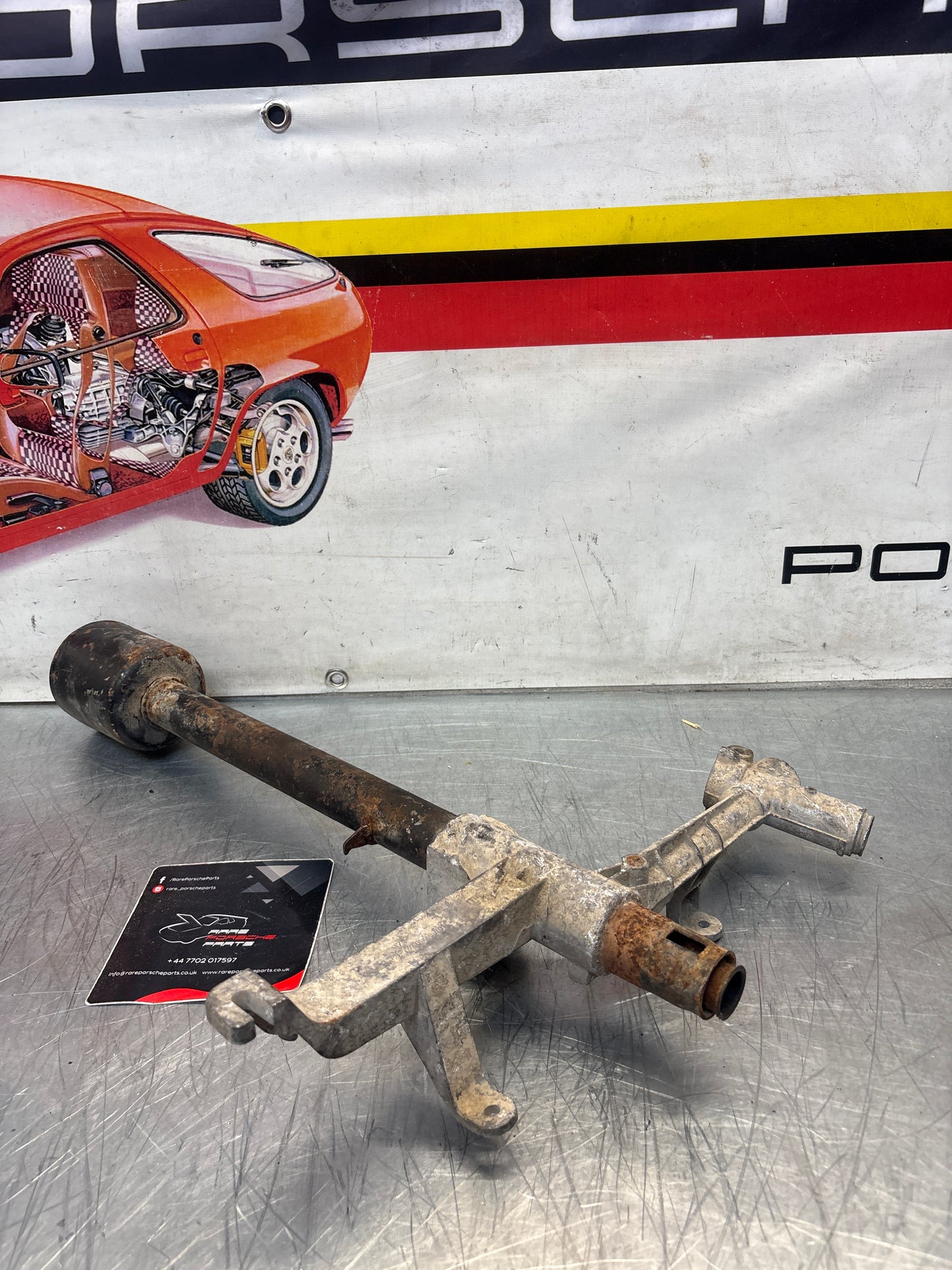 Porsche 928 steering coloumn assembly, used 92834707300 / 01