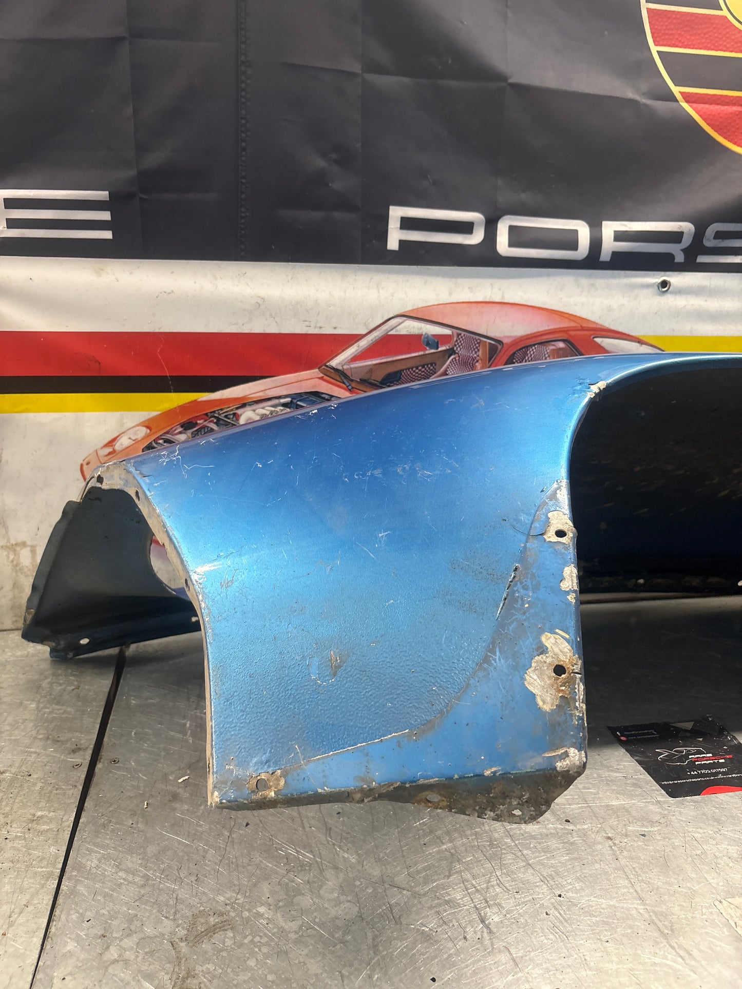 Porsche 928S front left wing, 92850301103 used