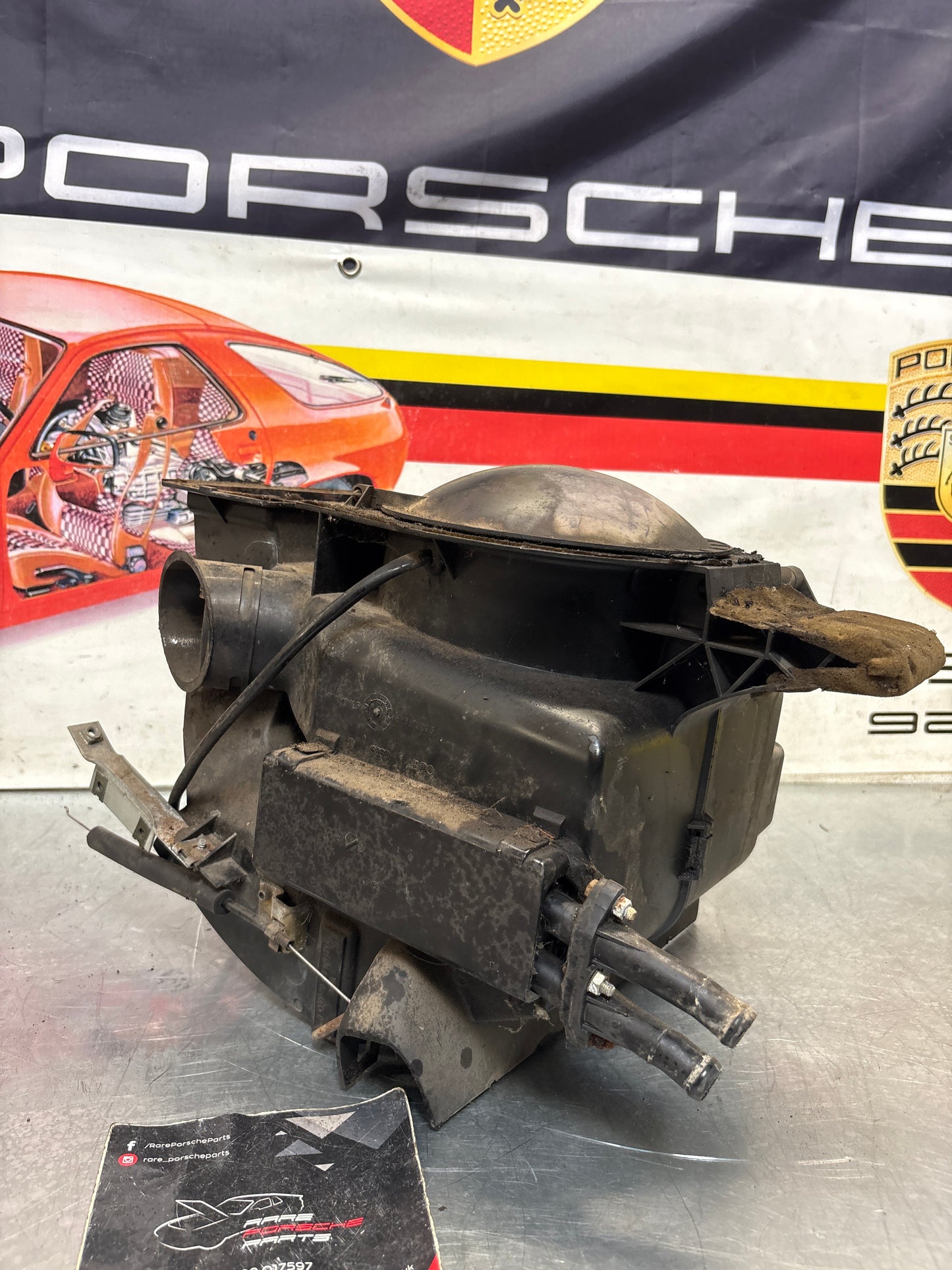Porsche 924 80-85 944 82-85.5 heater blower fan assembly, complete 321819096 / 823819096A / 823819095A / 321819095 used