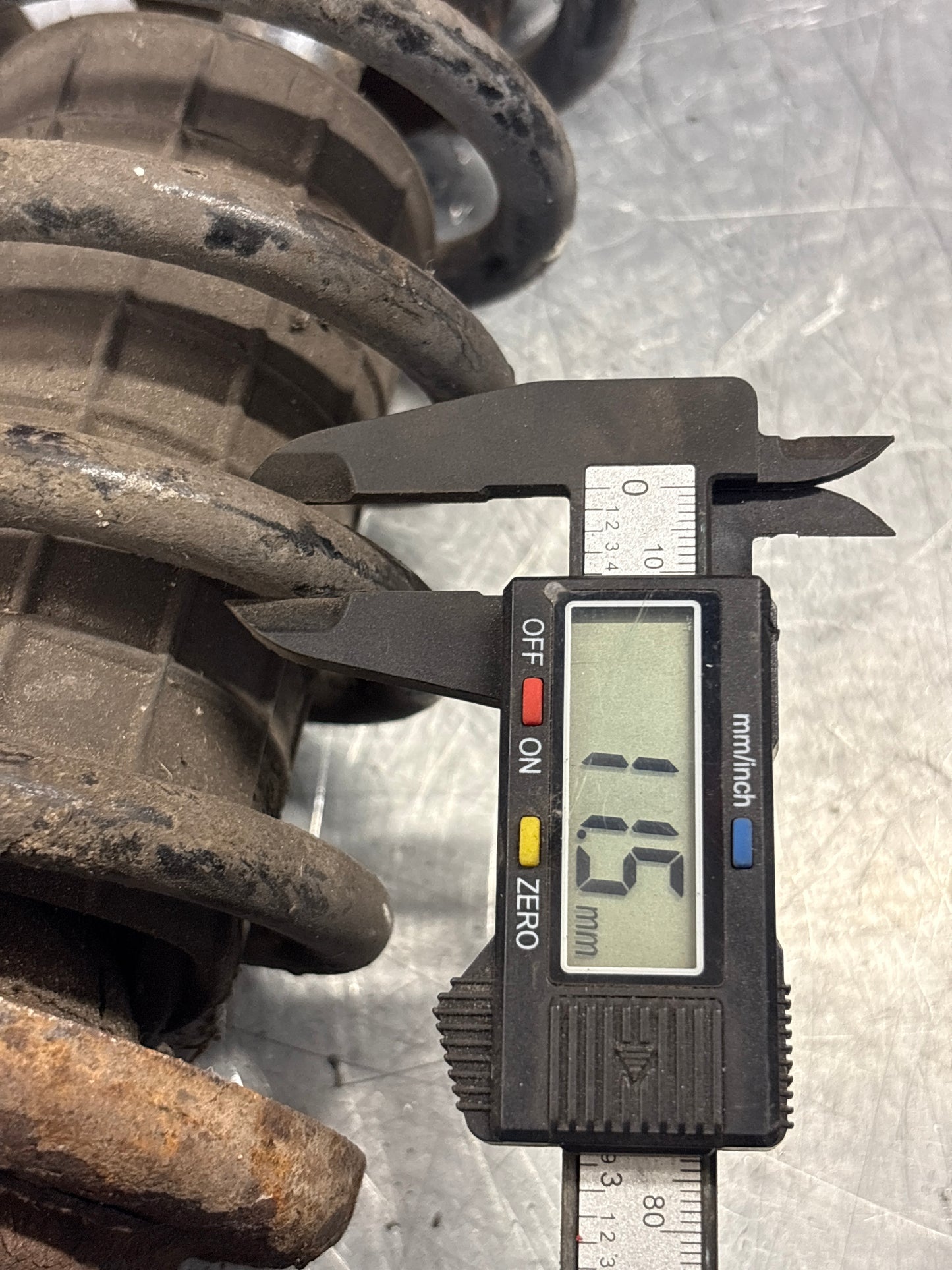 Porsche 944 S2 left, near side, shock absorber , 94434303119 used, spares or repair