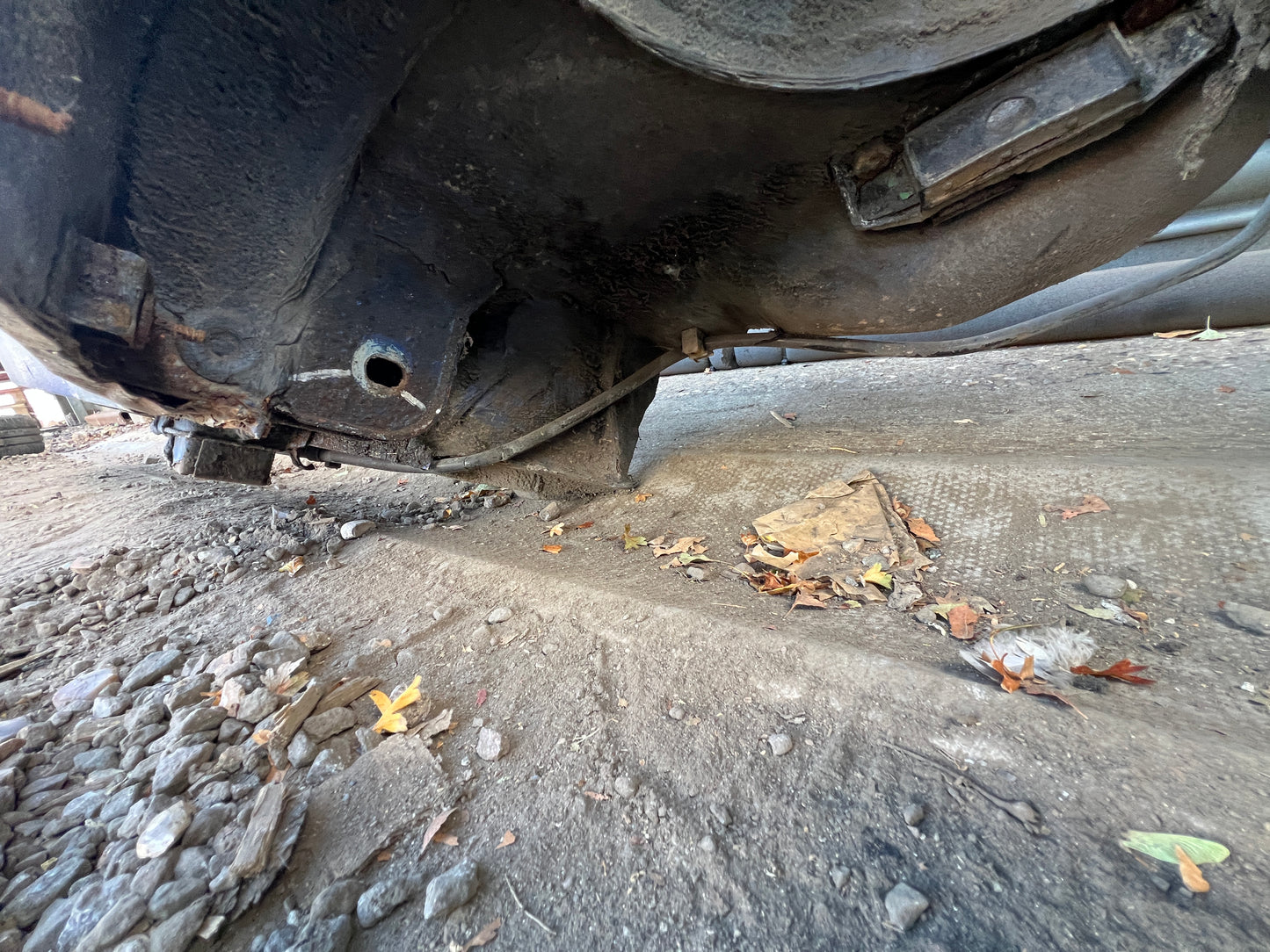 Porsche 944 left side cut, rear fender with sill 94450390303, 94450361102