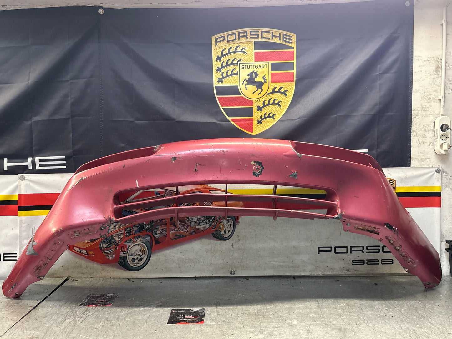 Porsche 928 S4/GTS front bumper, used 92850511320