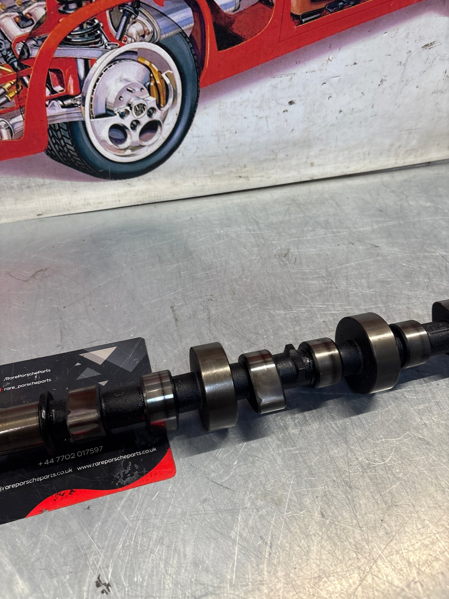 Porsche 928 cam shaft, for spares or repair 9281051880R