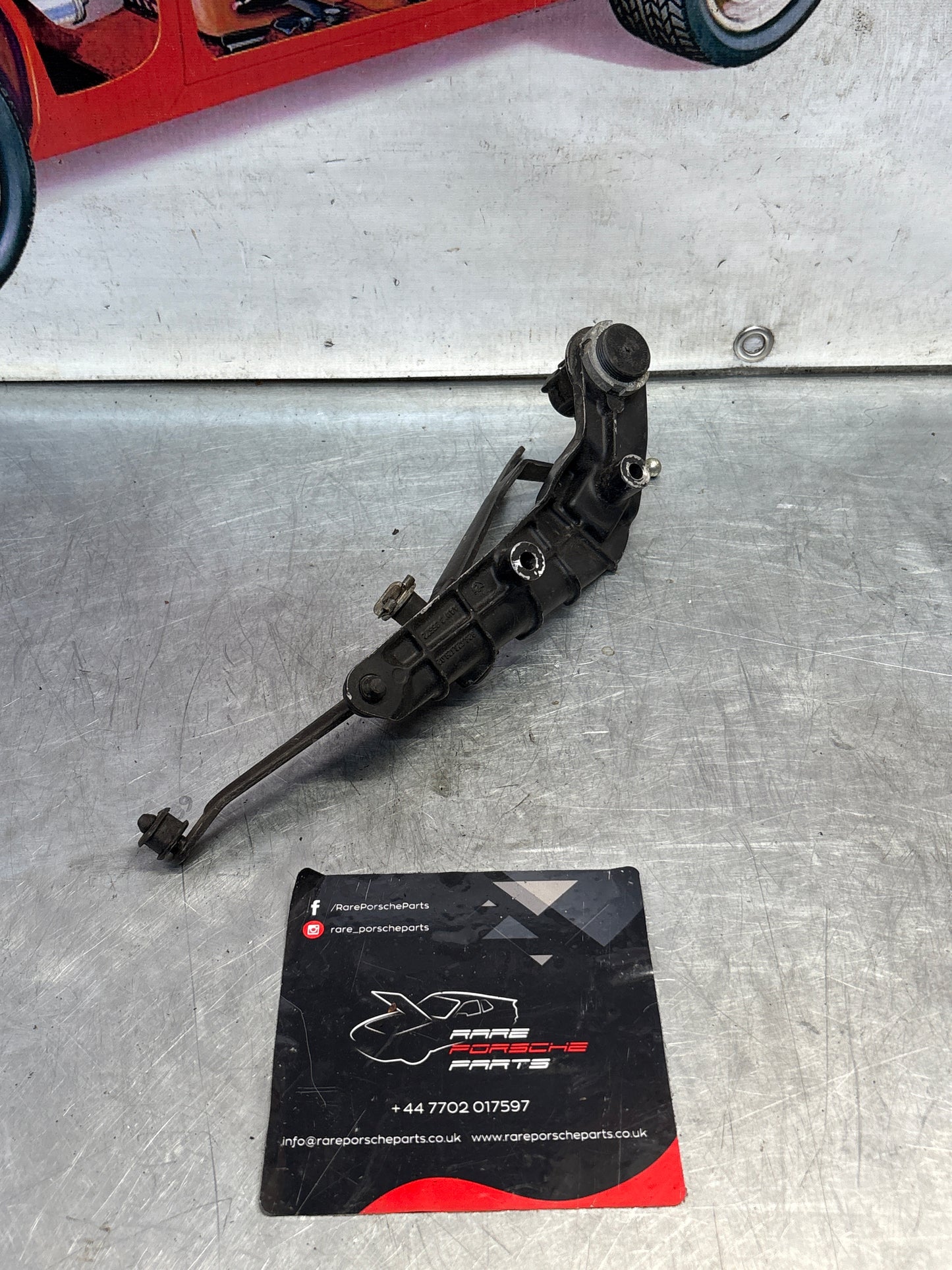 Porsche 928 accelerator Pedal Bearing Bracket, Used 92842312902