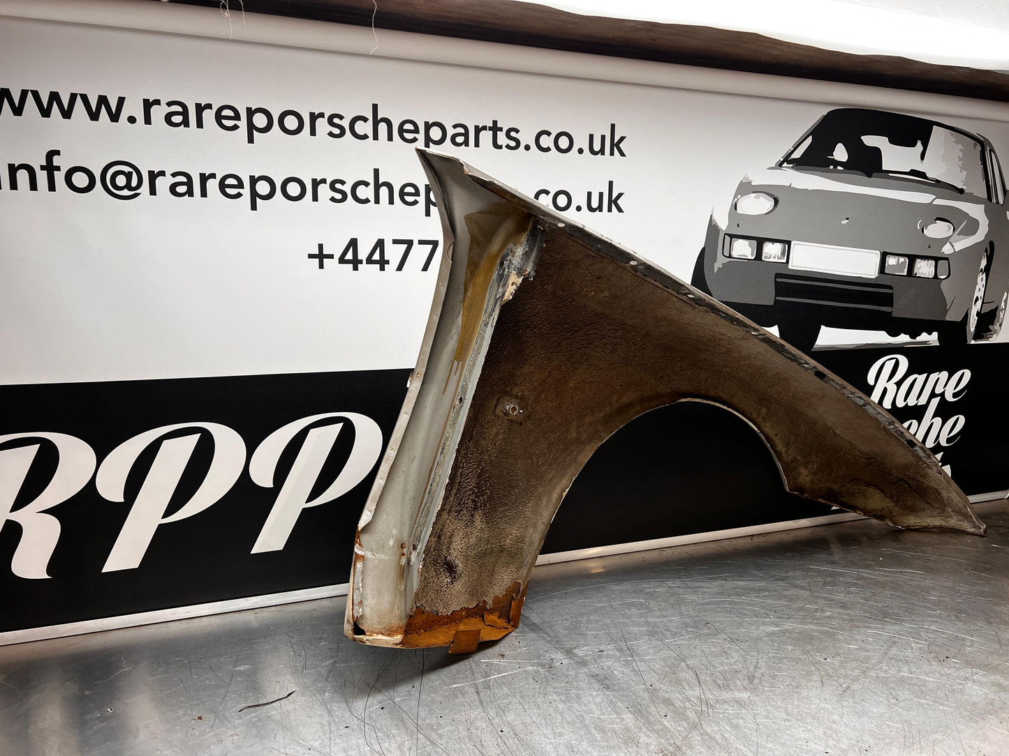 Porsche 944 S2 Turbo left front wing, spares or repair, used 95150302103