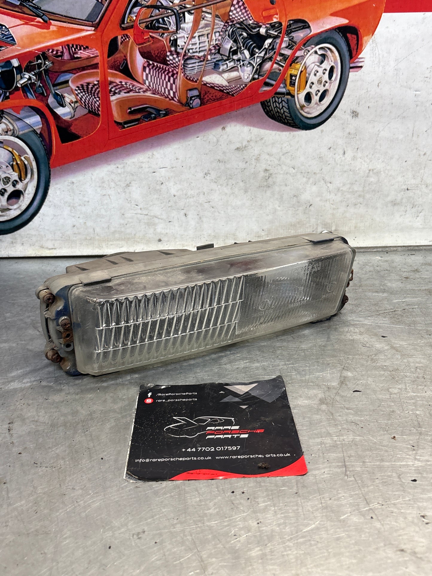 Porsche 944 S2 Turbo right foglight 95163121200 / 0305200701 used