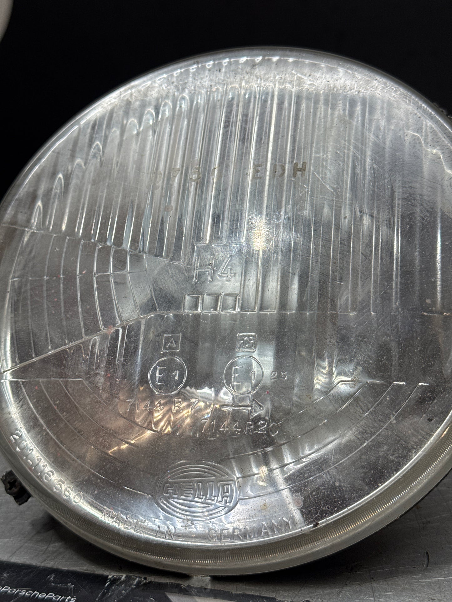 Porsche 924 / 944 Hella H4 headlight, used 477941771 / 201116560 / 1L800306069